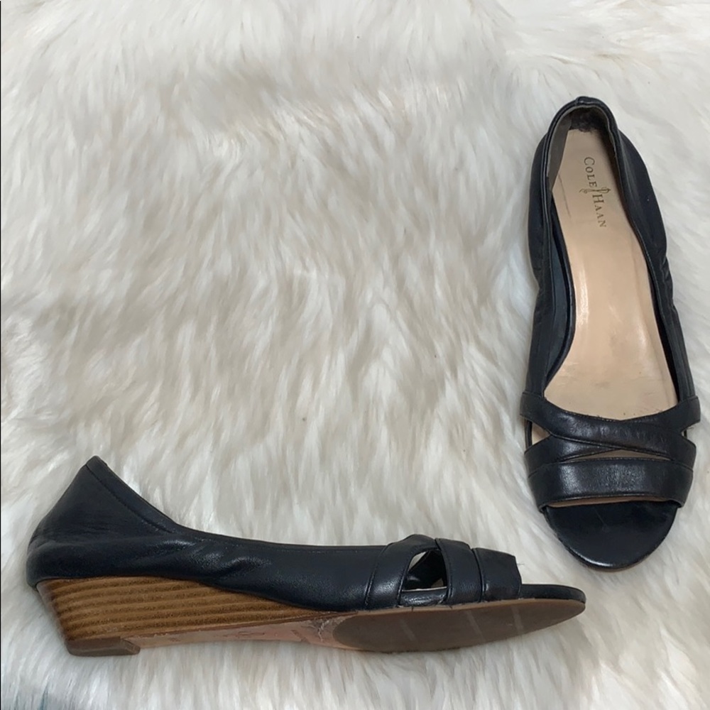 Cole Haan Black Leather Open Toe Sandals
